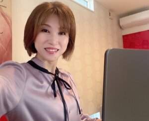 先週末は新しくご入会されたお２人の女性会員さまの婚活勉強会🎵 年末の駆け込み超スピードご成婚をめざしてハピネスの婚活をスタートされましたー✨