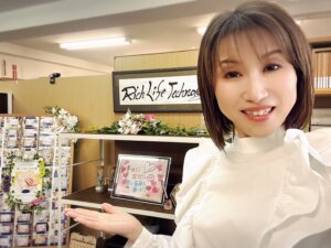 ３０代の女性のお客さまがお母さまと一緒に無料相談にご来店されました。そして、家族会議の末にハピネスへのご入会を決められました(^O^)／