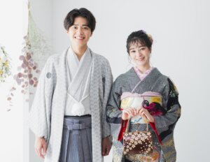 そんなに簡単ではありませんが、諦めなければ自分にピッタリの結婚相手が必ず見つかります。