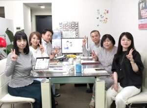 毎週火曜日はスタッフミーティング！ 今週も私たち６人がハピネス久留米本店に集合して会員様のサポート内容についてしっかり話合いました(^O^)／