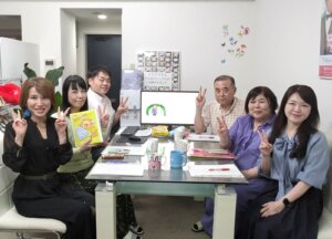 毎週火曜日はスタッフミーティング！ ハピネスでは私たち６人が会員様を強力にサポートさせていただいています。みなさんも私たちと一緒に婚活を頑張ってみませんか(#^^#)
