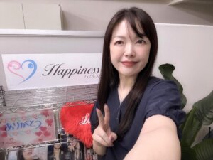 昨日は新たにご入会された女性会員様のオンライン婚活勉強会でした。とってもチャーミングな彼女ですので、スピードご成婚は間違いないな！ って思ってしまいました(#^^#)