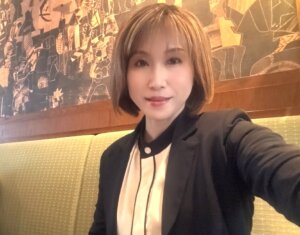 昨日は行動力のある女性のお客さまのご入会手続き♪ 彼女はなんと!6つの結婚相談所の無料相談へ行かれてハピネスを選んでいただきました(^O^)/