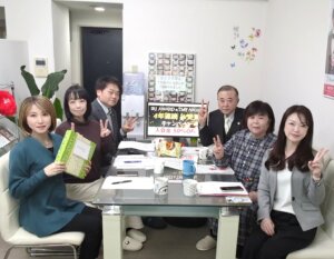 毎週火曜日はスタッフミーティング! 会員様への充実したサポートが持ち味のハピネス。みなさんも私たちと一緒に婚活に取組みませんか(*^^)v