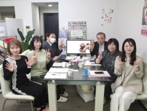 毎週火曜日はスタッフミーティング！ 毎日暑くってもう夏？って思ってしまいますよね💦 でも会員様に幸せを掴んでいただくために私たち頑張ります(*^^)v