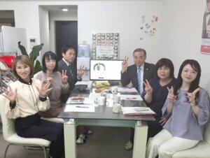 毎週火曜日はスタッフミーティング！ 毎週私たちがハピネス久留米本店に集まって話合いながら会員様のサポートをさせていただいています(*^^)v