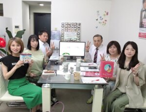 毎週火曜日はスタッフミーティング! ハピネスでは私たちメインスタッフ6人が毎週久留米本店に集まって会員様のサポート内容を話合っています(^O^)/