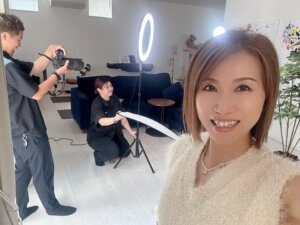 昨日は先月末にご入会された女性会員さまのプロフィール写真撮影会と婚活勉強会でした！ ３０代最後の年に駆け込み婚活がいよいよスタートです☝️
